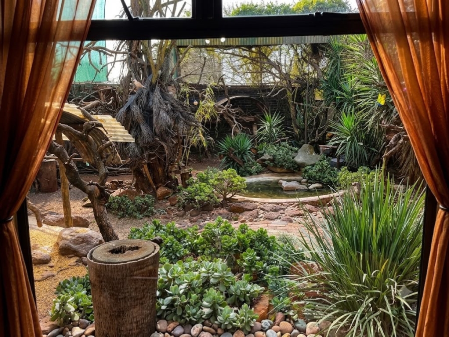 4 Bedroom Property for Sale in Wilkoppies North West